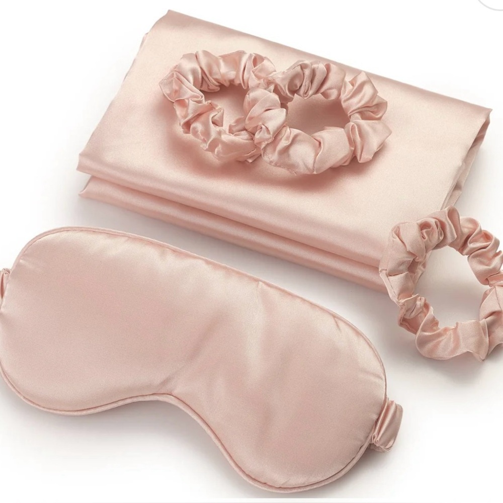 ZOË AYLA PINK Silky Beauty Sleep Set Pillowcase, Eye Mask, & 3 Scrunchies BNIB